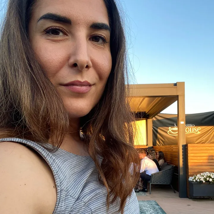 lizzy_pet