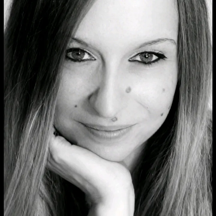 e_liiise_57