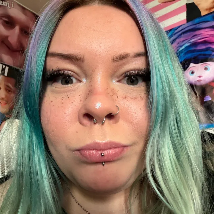@meganluv777
