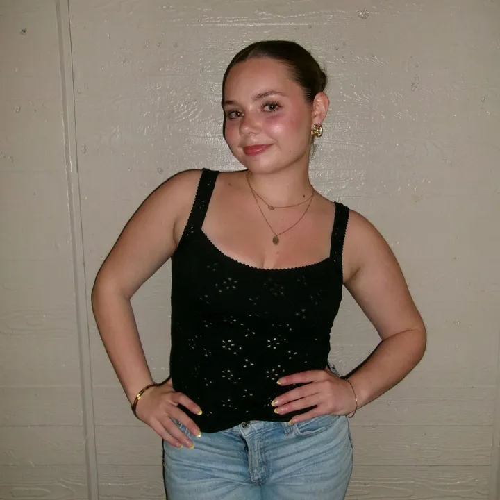 emma23v