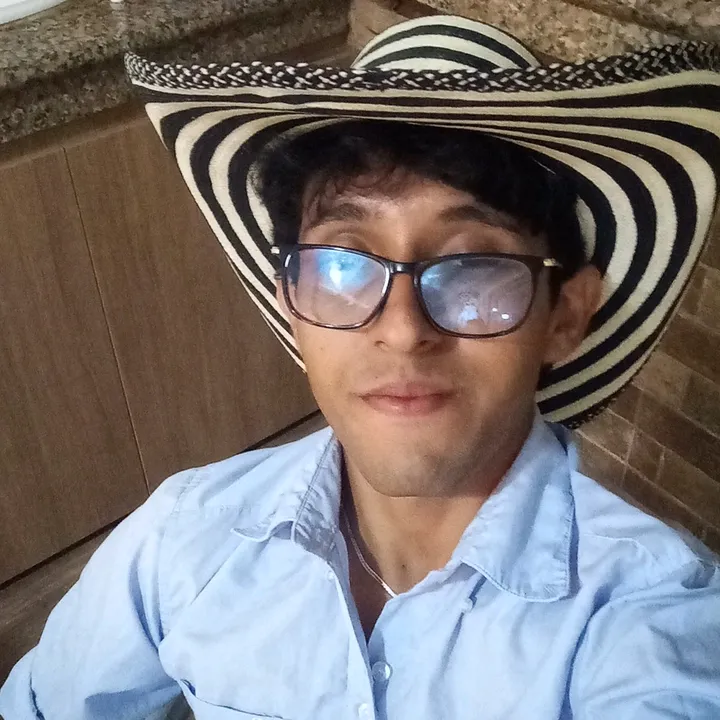 @_calderoncarlos_5