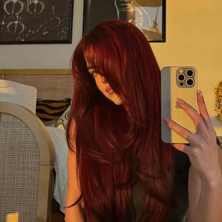 @chloebelmarr