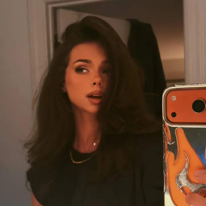 chrissycorsaro