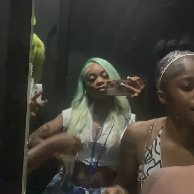 iiluvbadbitchesss