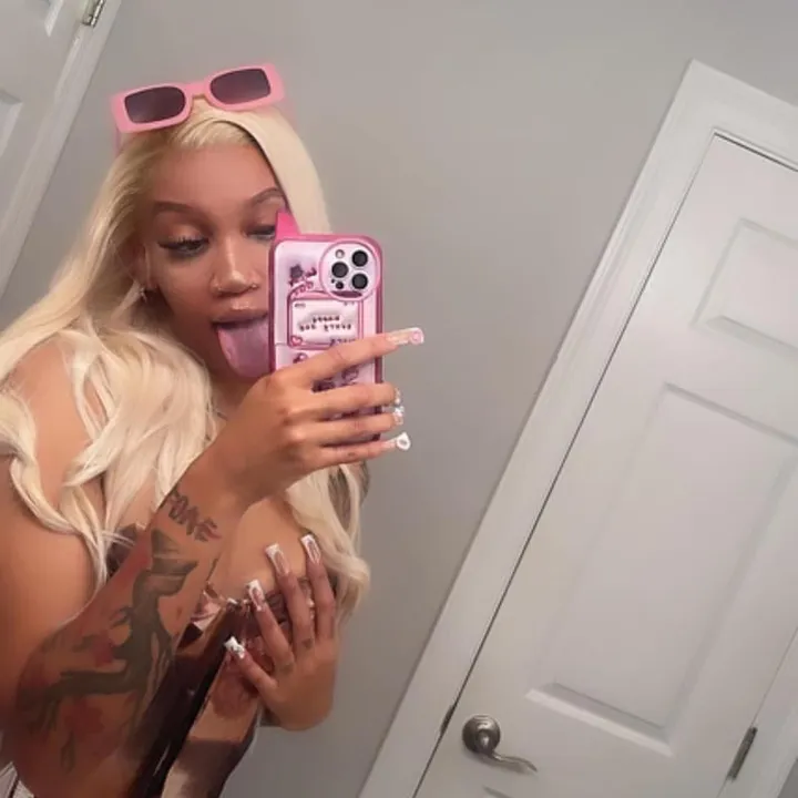 @itsangelinaat