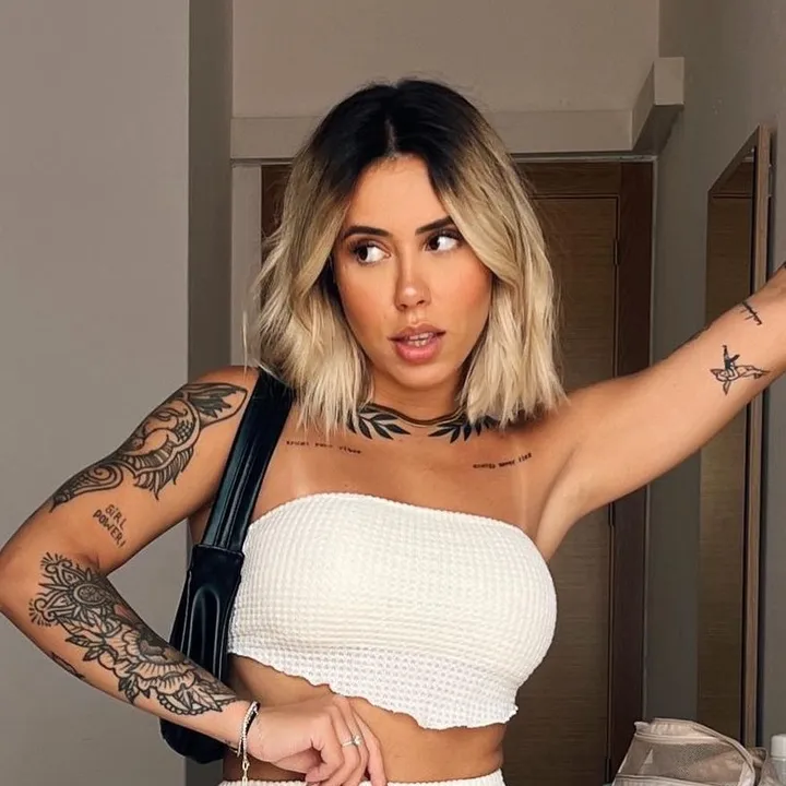 @callmedaniiiela
