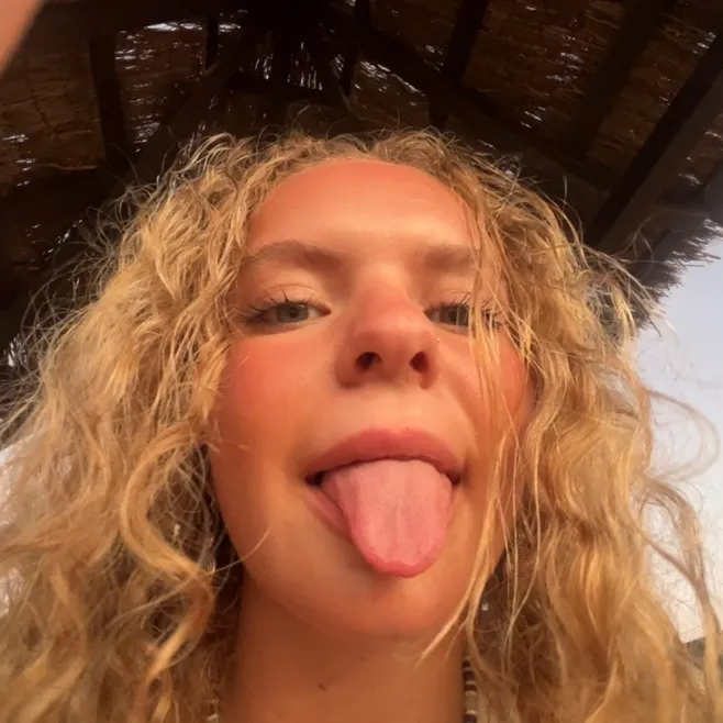 @millie.cxxx