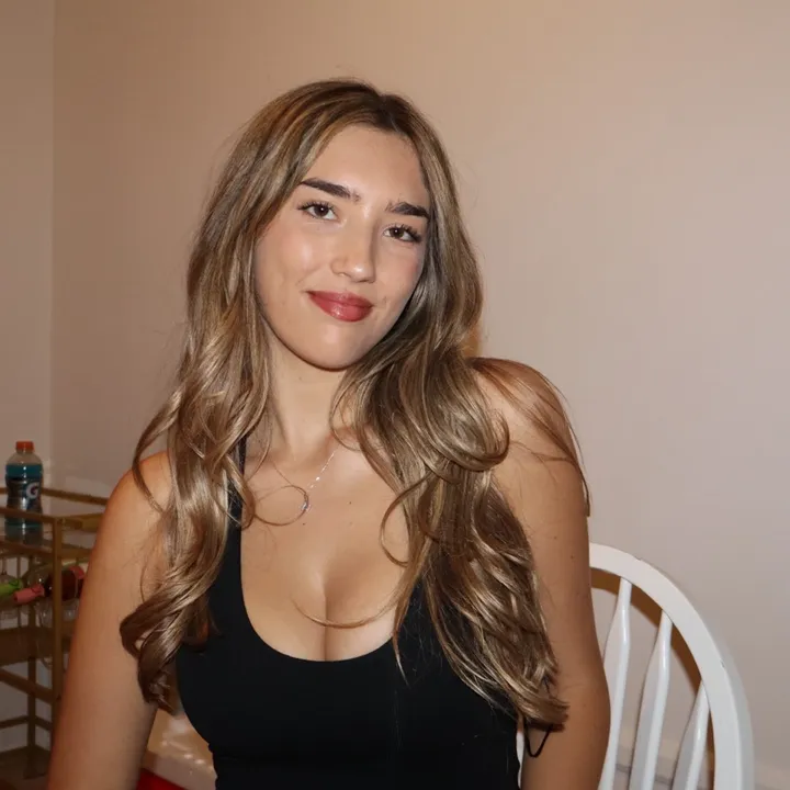 @isabellegillies