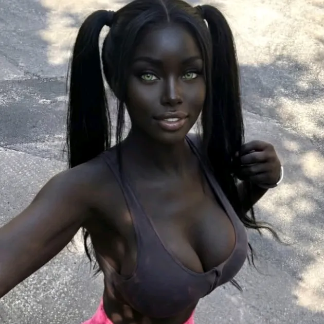 kelly_blackk