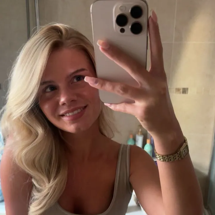 izzi0423