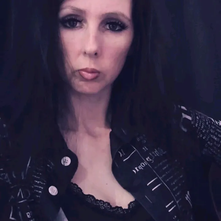 @xmisskellzx