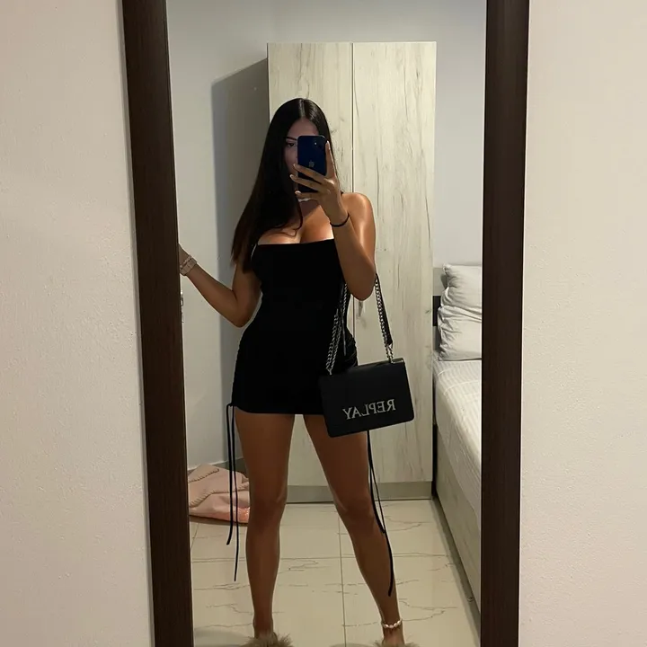@emilythestrangeee