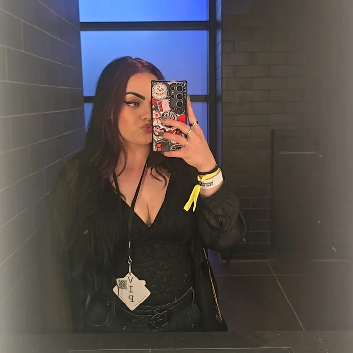 @jessiroberts0