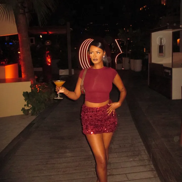 @nadzino18
