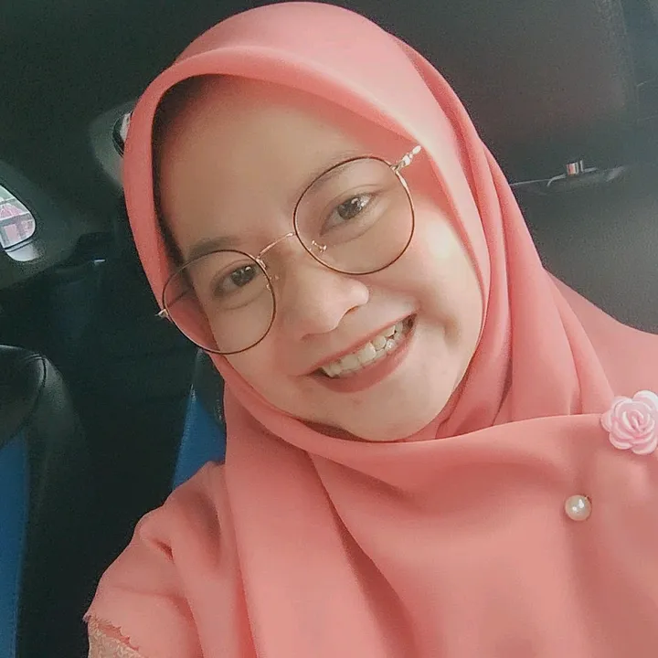 erni_luthfiyah