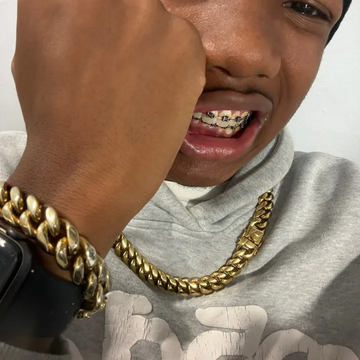 @juniorfrm954