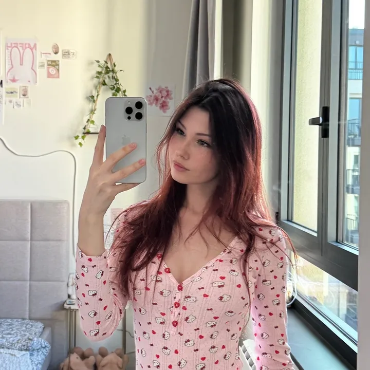 @bonnioxpetite_