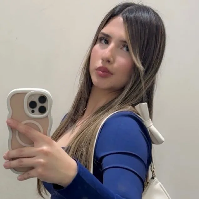 @emily_qnnz