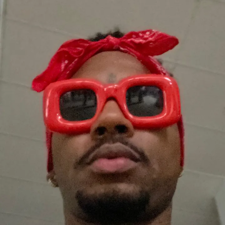 kushy704