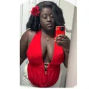 @themarie_j