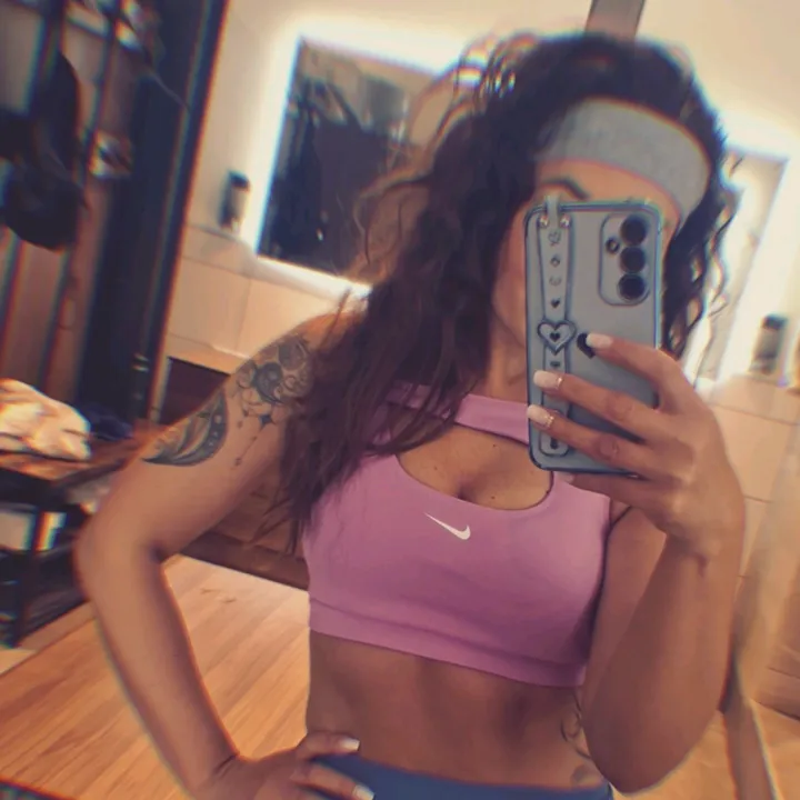 @karolinakarnas