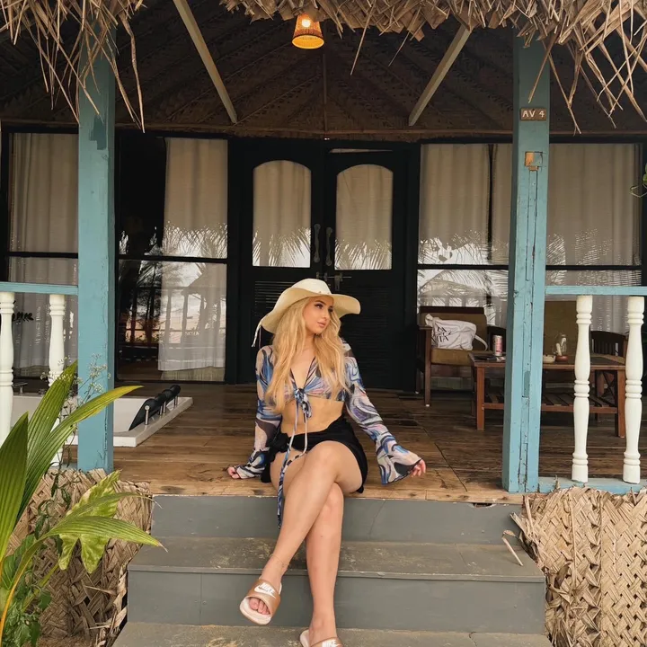 @minaidasofia