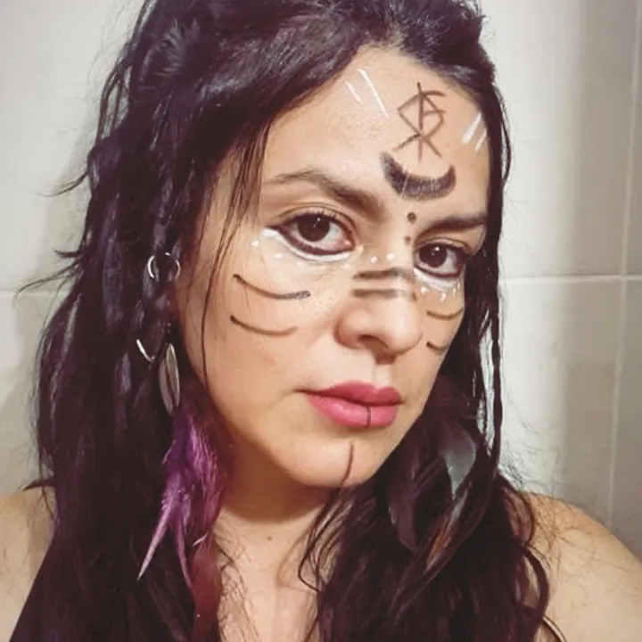 @lamujerconalas