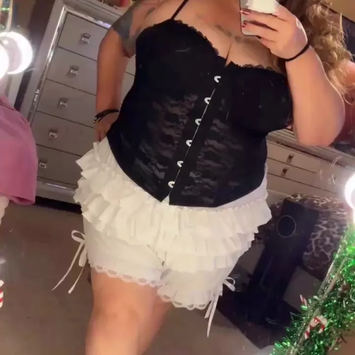 @krissy_bella_