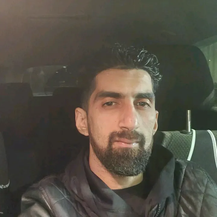 @adeelzaman22