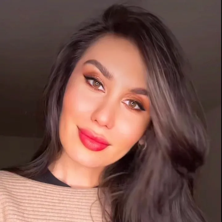 @_cosmic_influencer_