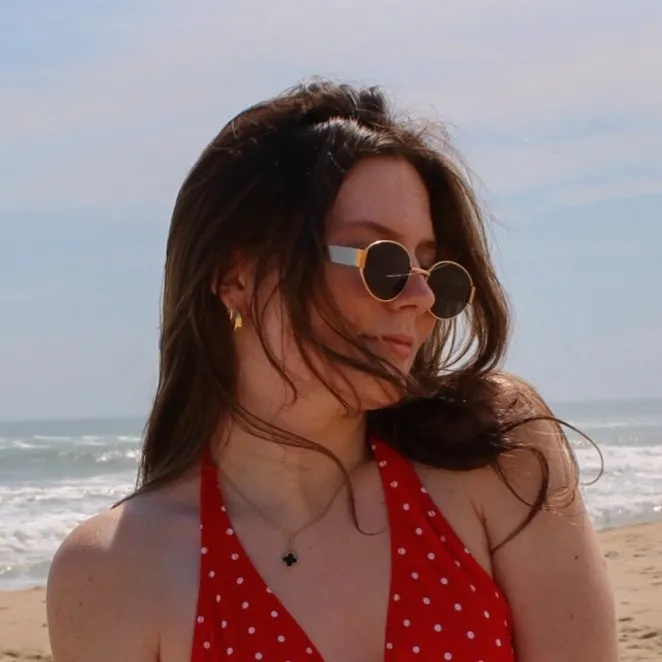 @victoriatellshersecrets