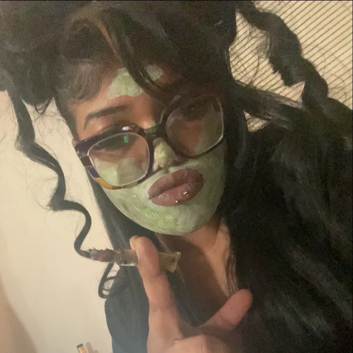 @chizzzymynizzzy