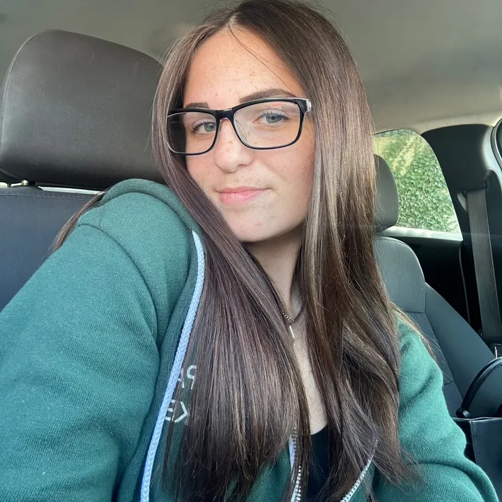 @briannadegennaro