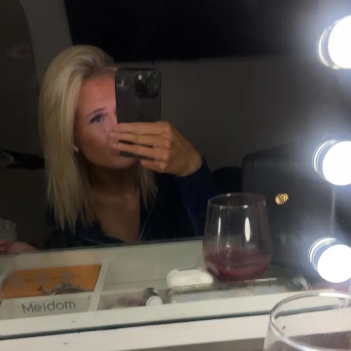 @blondinaus