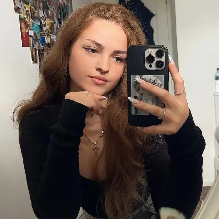 _alesia.a_