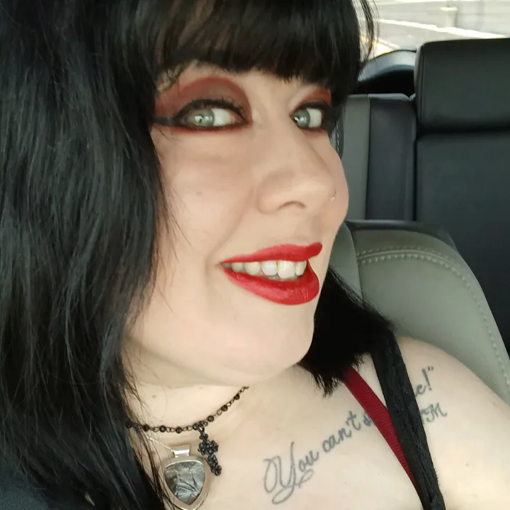 darkgothicqueen43