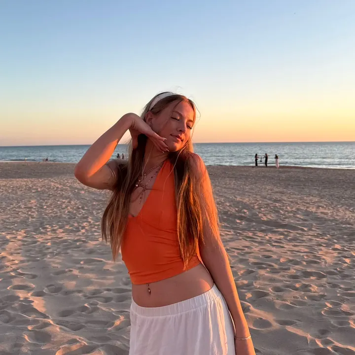 averynoelle_