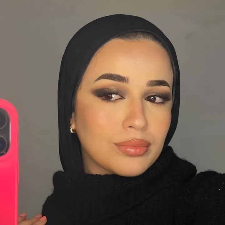 @pretty_vibes_with_sara