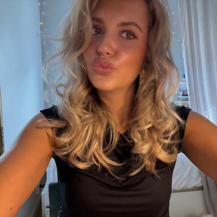 umaanaess