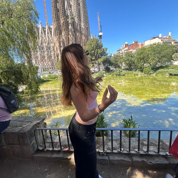 @aalessx__