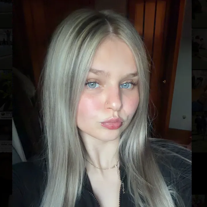 @emily_1105_