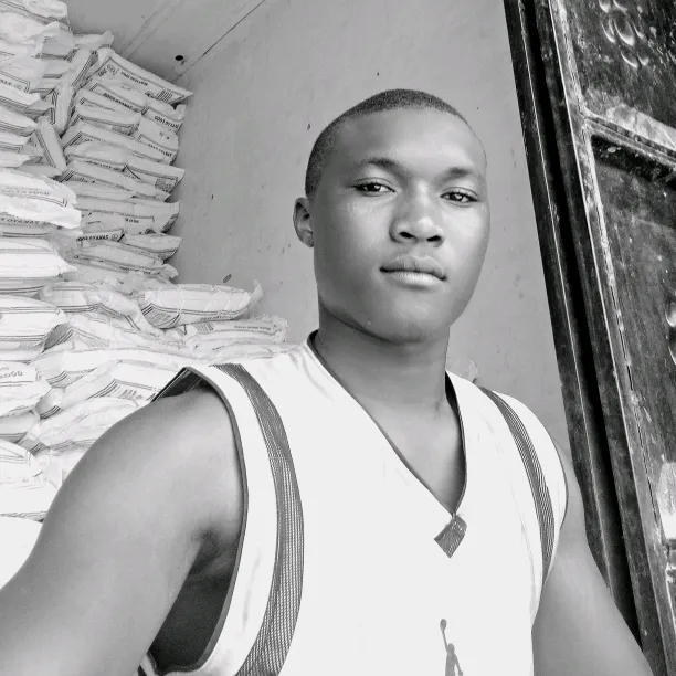 luckymugisha9