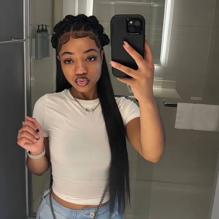 @_femaleinterlude