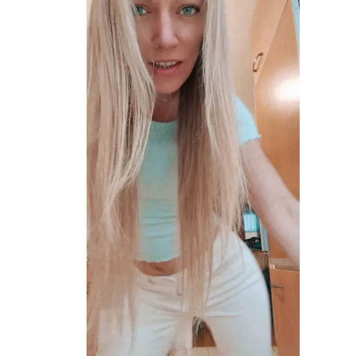 @hikerstin