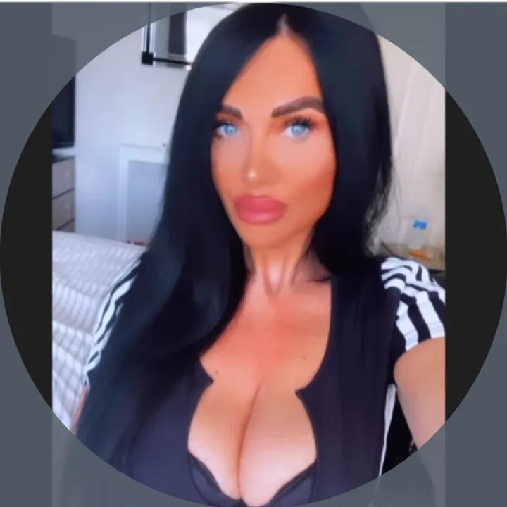 @katie_xstormi