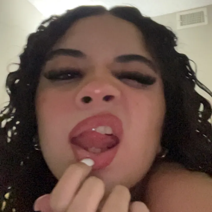 @imthequeenperiod