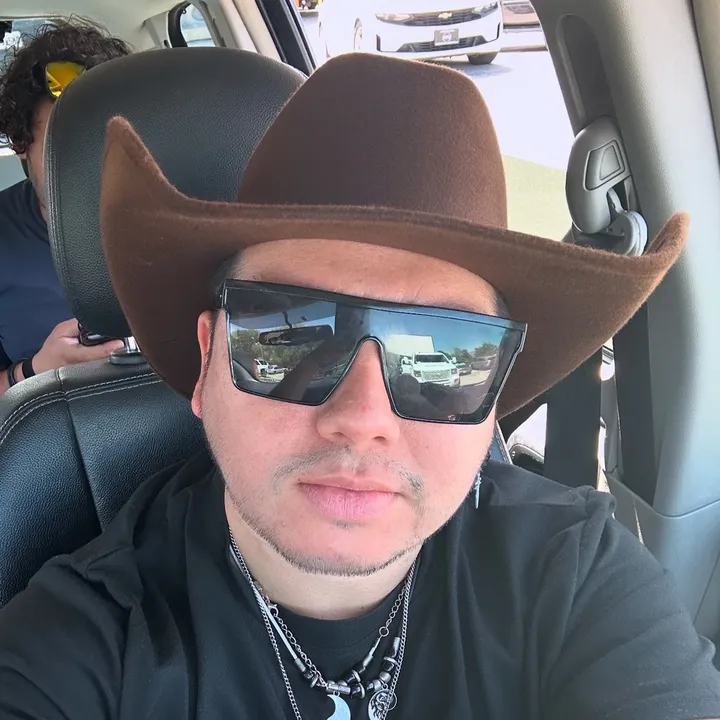 @dj.marcoolivares