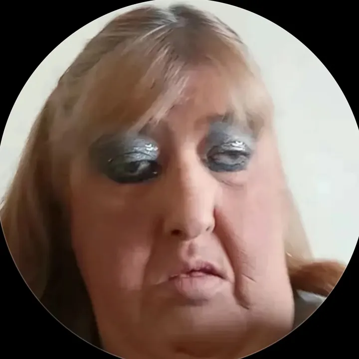 @selenagnado