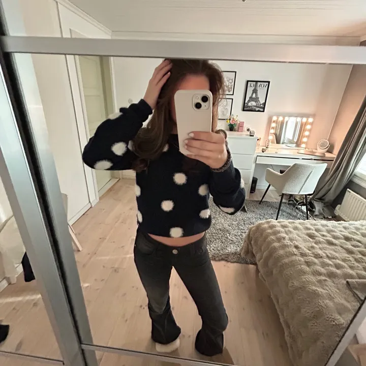@emilialennonn