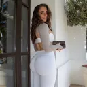 @eloraagummerson